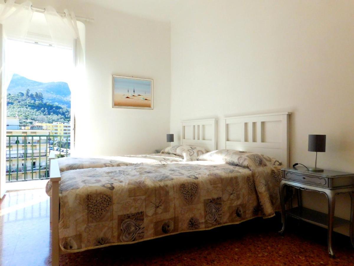 A Casa Di Cecilia!! Lägenhet Levanto Exteriör bild